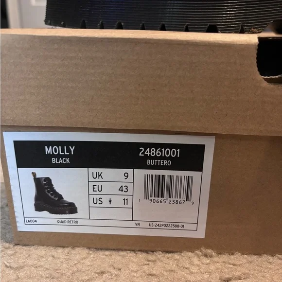 Dr. Martens Molly Platform Boot - Picture 2 of 4